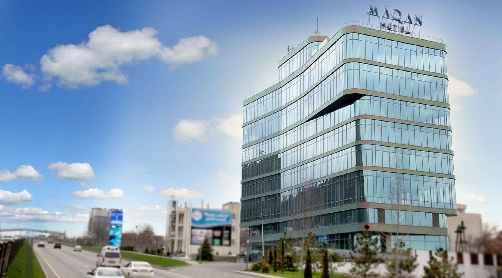 Maqan Hotel アルマトイ エクステリア 写真